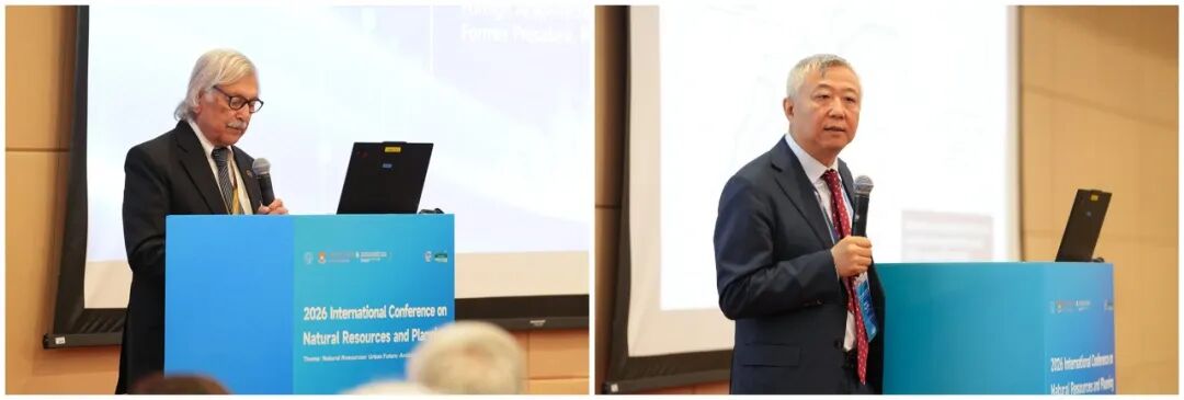 L: Professor Mohammad Qasim Jan, R: Professor Peng Gong